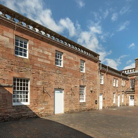 Stableyard Studio: Drumlanrig Castle Thornhill  Bagian luar foto